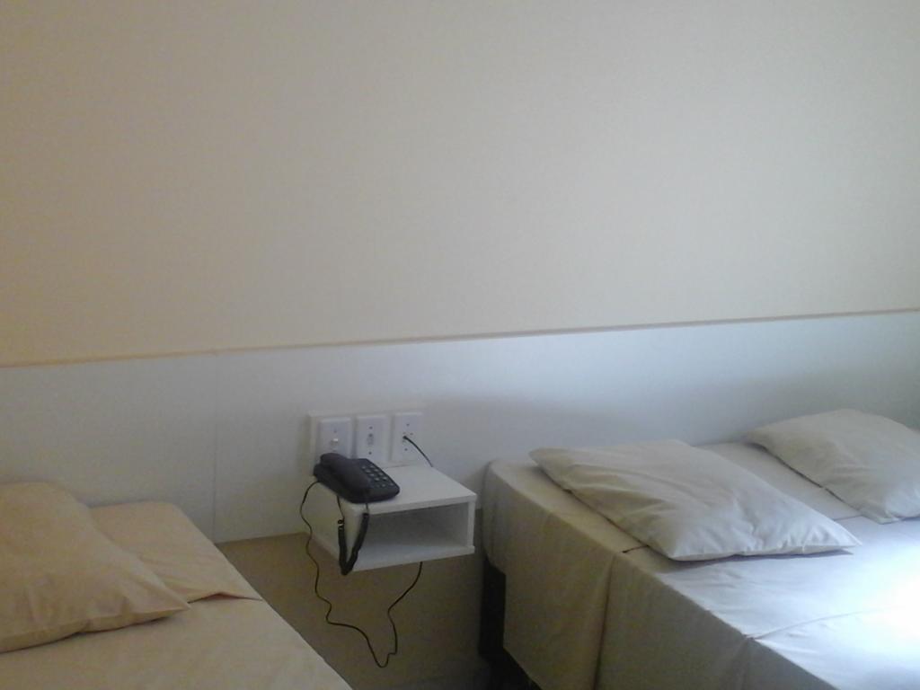 Hotel Paris Campo Grande  Rum bild